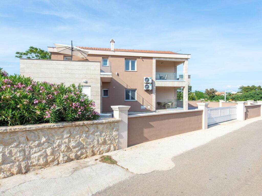 Apartmani Velic Vir Exterior photo